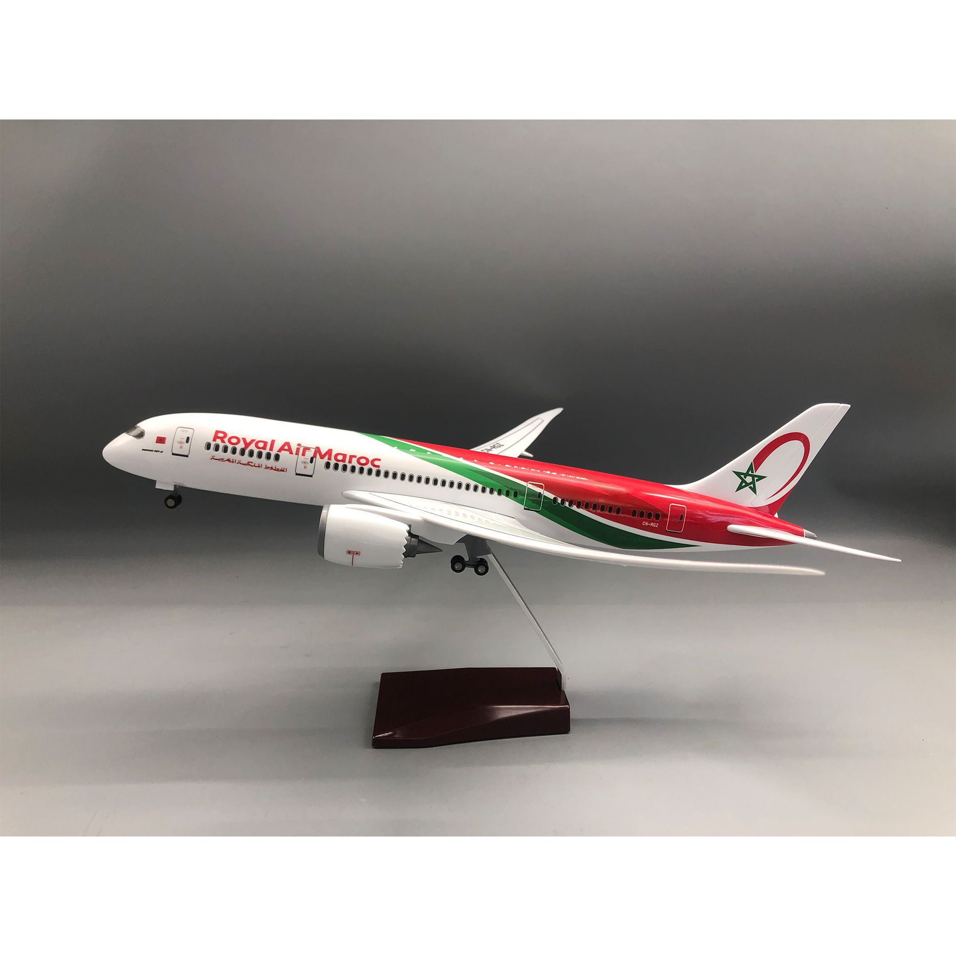 Model Pesawat Royal Air Maroc  - Office Technology ulasan dan harga