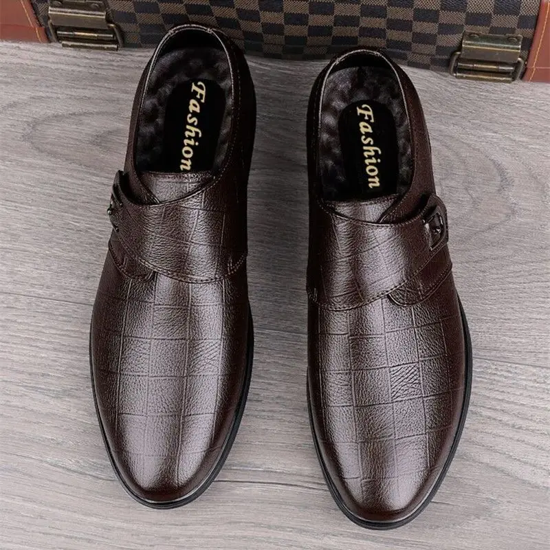 Sepatu Formal Pria Model Round - Office High Tech ulasan dan harga